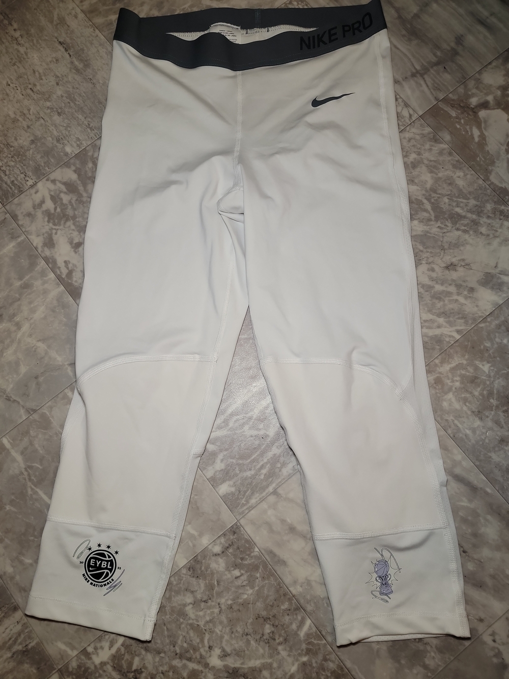 Nike Pro Compression EYBL White 3/4 Dri Fit Tights Woman's Large